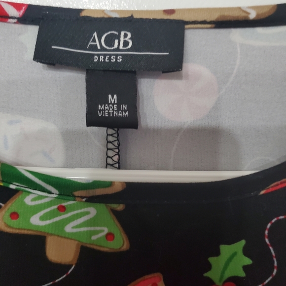 Festive Black Holiday Print Women's Tunic - Picture 4 of 7